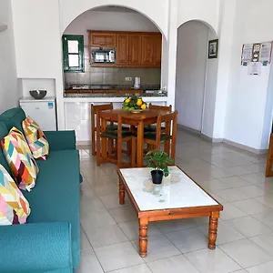 Spacious Sunny Relaxing Lanzarote Puerto del Carmen (Lanzarote)